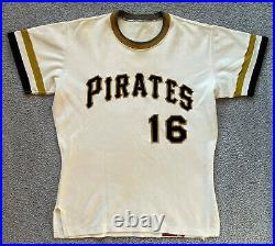 1970-1971 Pittsburg Pirates Game Used / Worn Jersey Al Oliver / Clemente