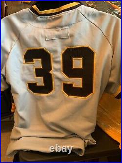 1975 san diego padres jersey and Pants/ game used worn Gene Locklear