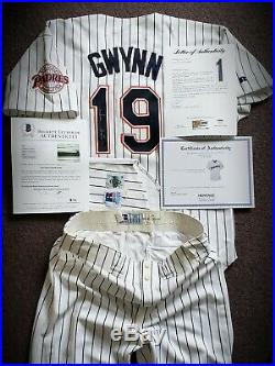 1998 San Diego Padres Tony Gwynn Signed GAME USED WORN Jersey Uniform AUTO LOA