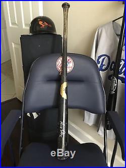 Aramis Ramirez Chicago Cubs game used and autographed SAM bat and batting gloves
