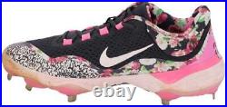 Dansby Swanson Chicago Cubs Game-Used Pink Nike Cleats vs. Item#13110226