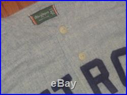 GAME USED 1962 DETROIT TIGERS VINTAGE FLANNEL BASEBALL JERSEY TERRY FOX 1960s