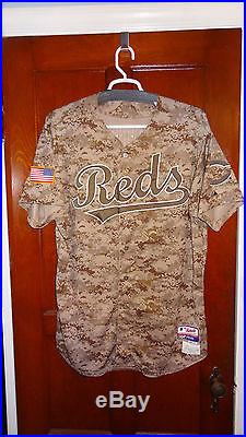 JOEY VOTTO 2014 Cincinnati Reds Camouflage Game Used Worn Jersey MLB Certified
