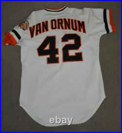 John Van Ornum San Francisco Giants 1982 Game Worn Used Jersey 25th Patch