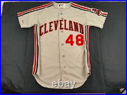 Mike Walker 1990 Cleveland Indians #48 Game Used Road Grey Jersey (With COA)