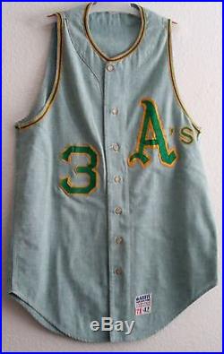 Rare RON CLARK Oakland A's game used Worn Flannel Jersey Near Mint Condition