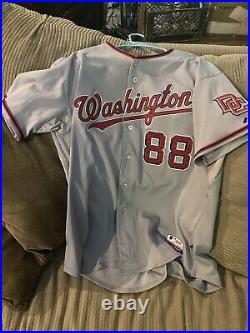 Set 1 2009 Washington Nationals game Used Worn Jersey Road Gray Beauty Coach